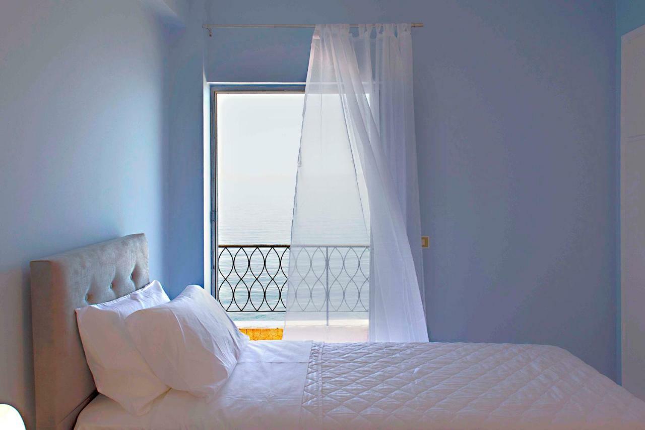 T8 Apartment On The Beach Беницес Екстериор снимка